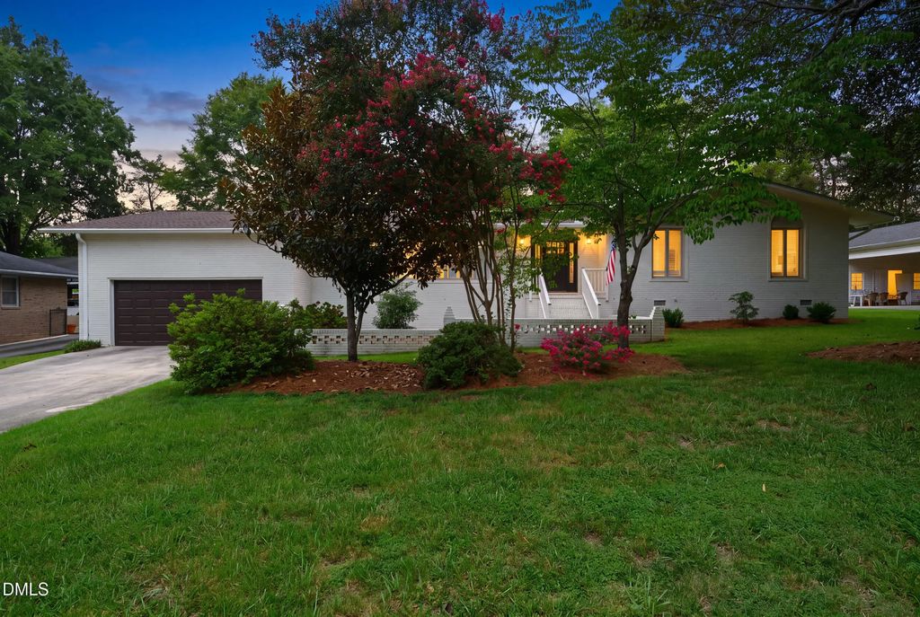 1519 Wedgewood Drive, Graham