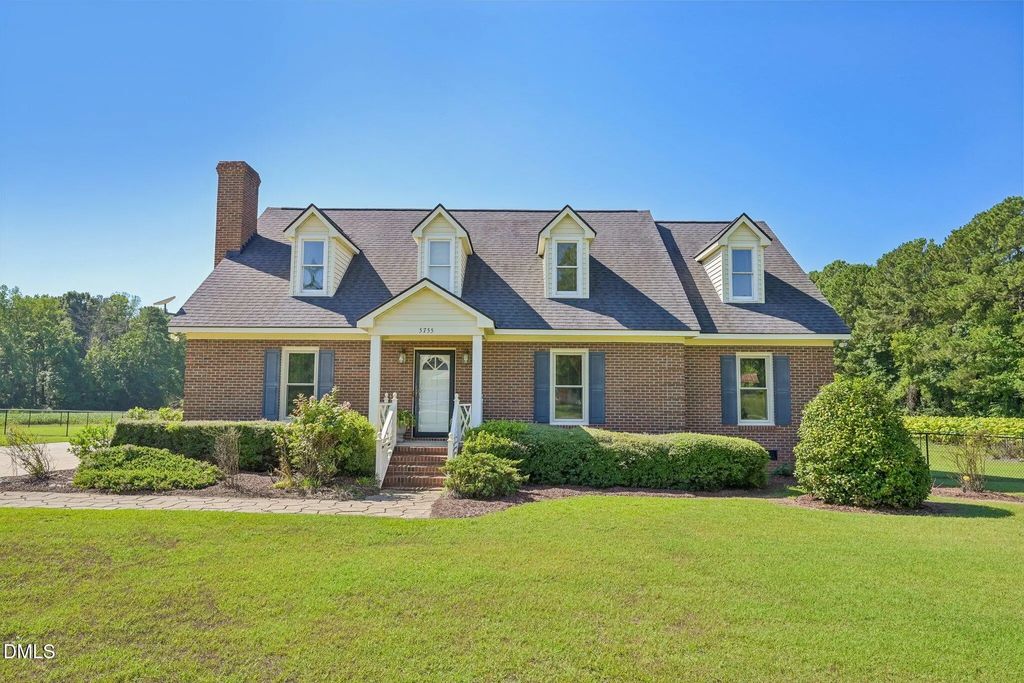 5755 Bruce Road, Sims