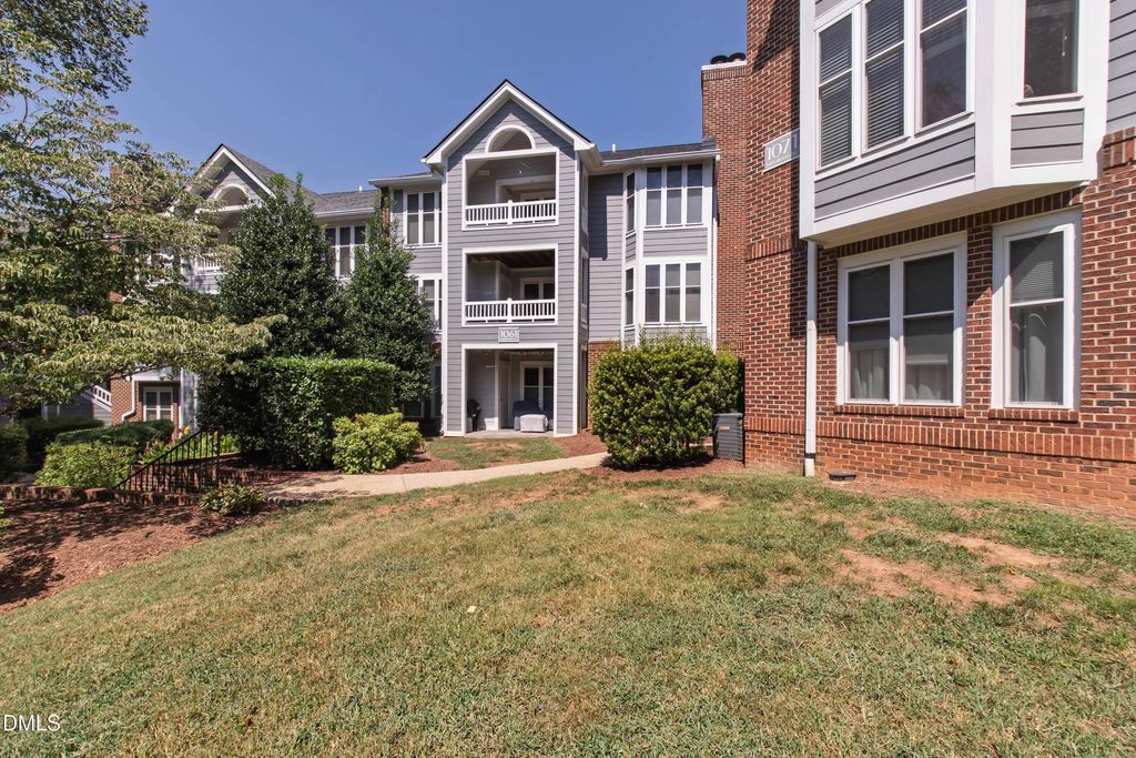 1061 Wirewood Drive 301, Raleigh