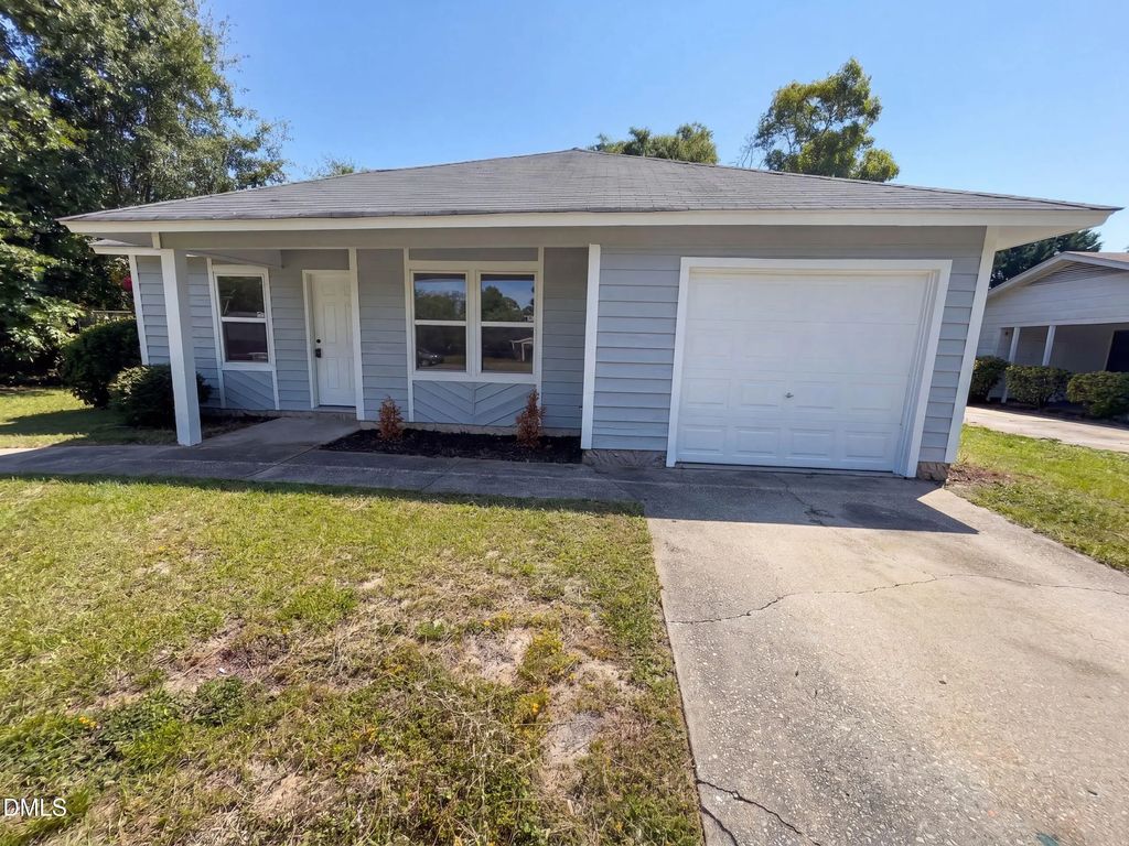1549 Bingham Drive, Fayetteville