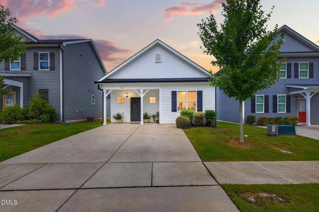 93 Yellow Jacket Ridge, Clayton