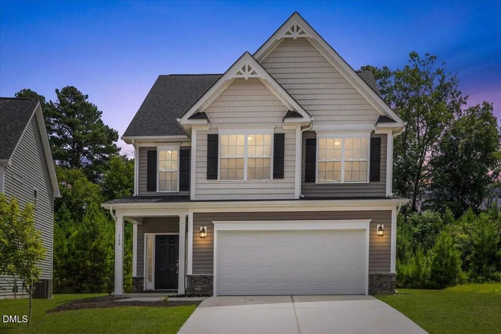 168 Black Oak Court, Clayton