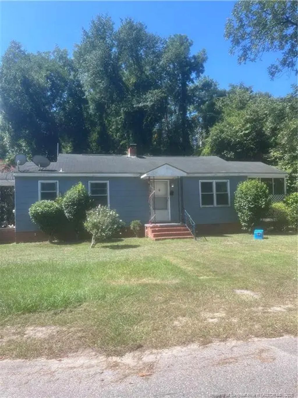 104 E Cottingham Street, Maxton