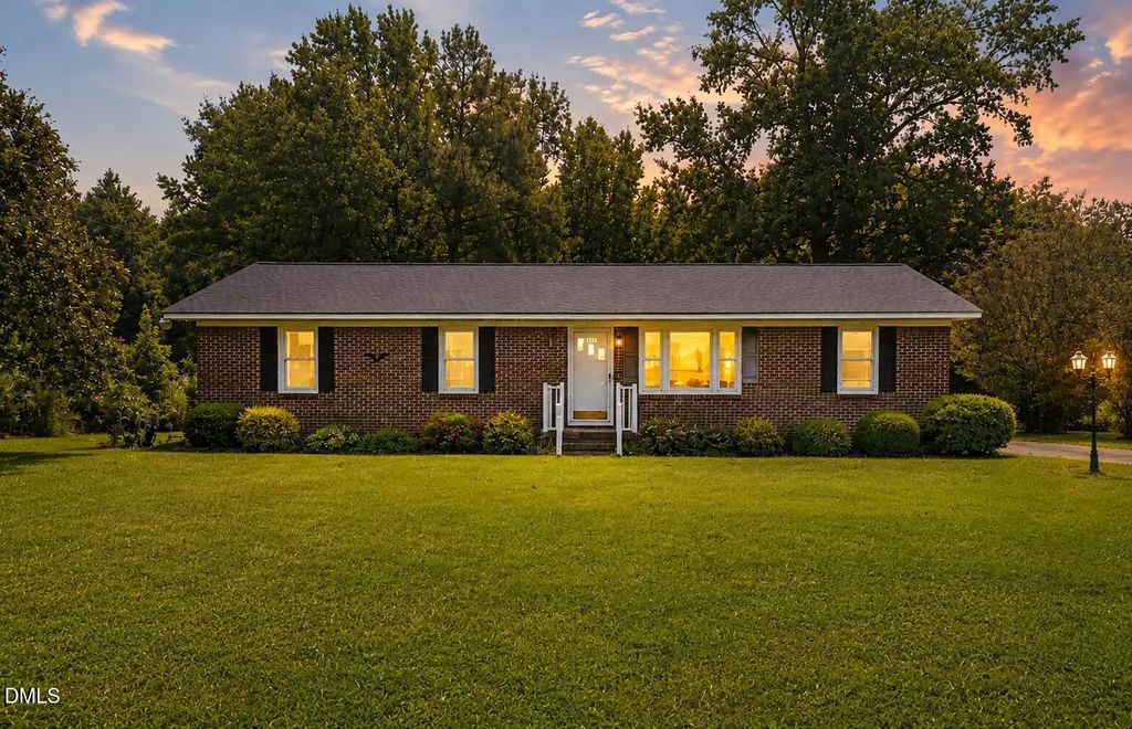 8365 Strickland Road, Middlesex