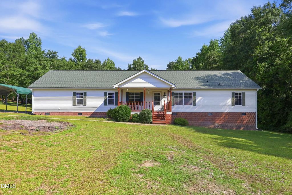 117 Plant Bed Lane, Sanford