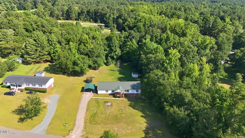 117 Plant Bed Lane, Sanford