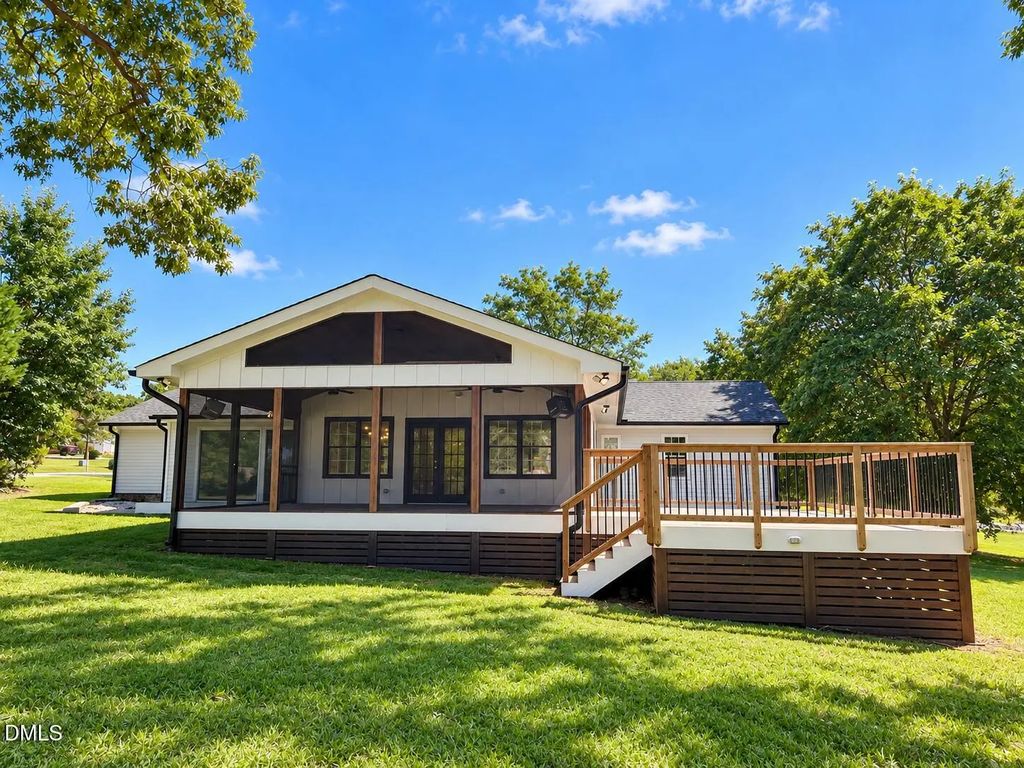 2005 Sunny Way, Clayton