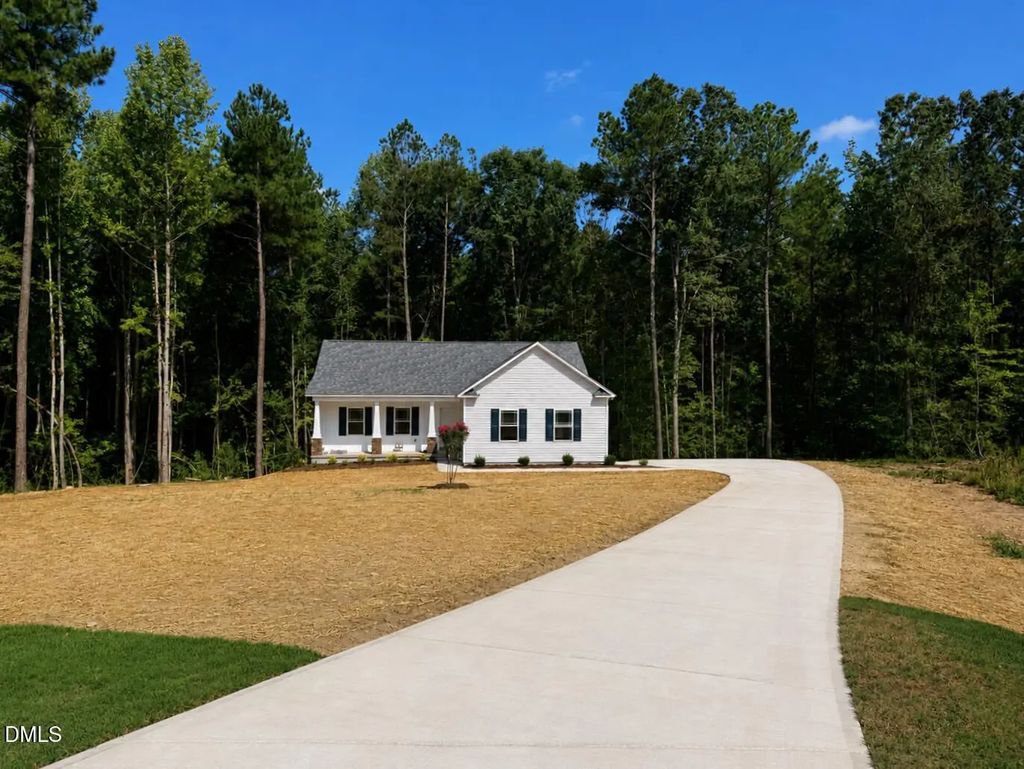 311 Shiloh Drive, Lillington