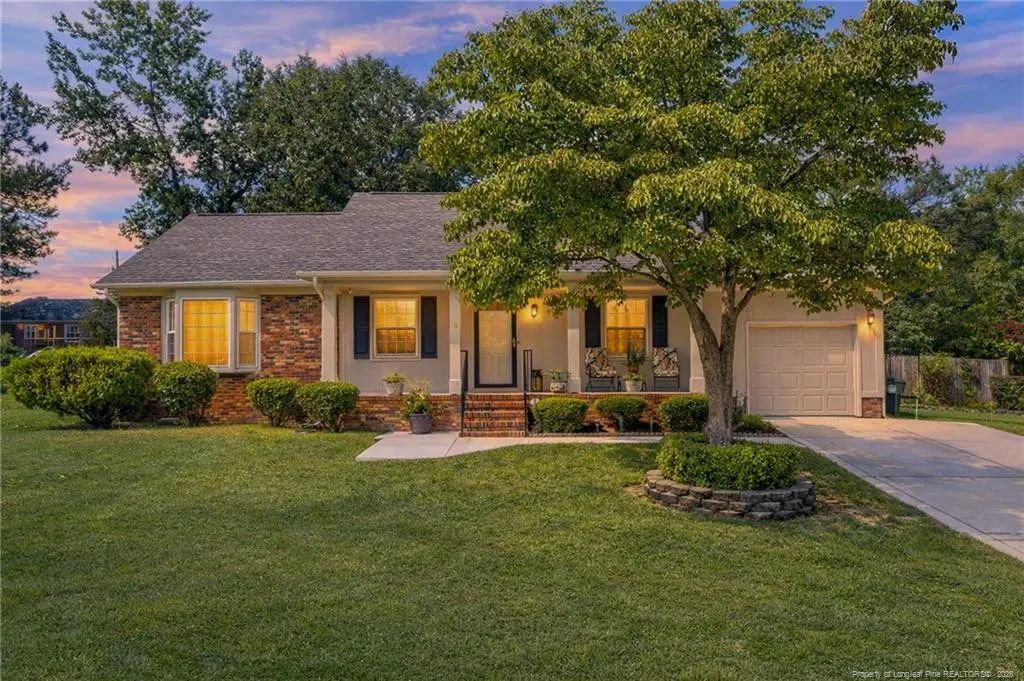 2704 Frankfort Circle, Fayetteville