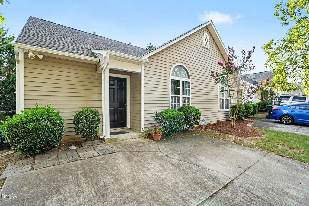 2331 Whistling Straits Way, Raleigh