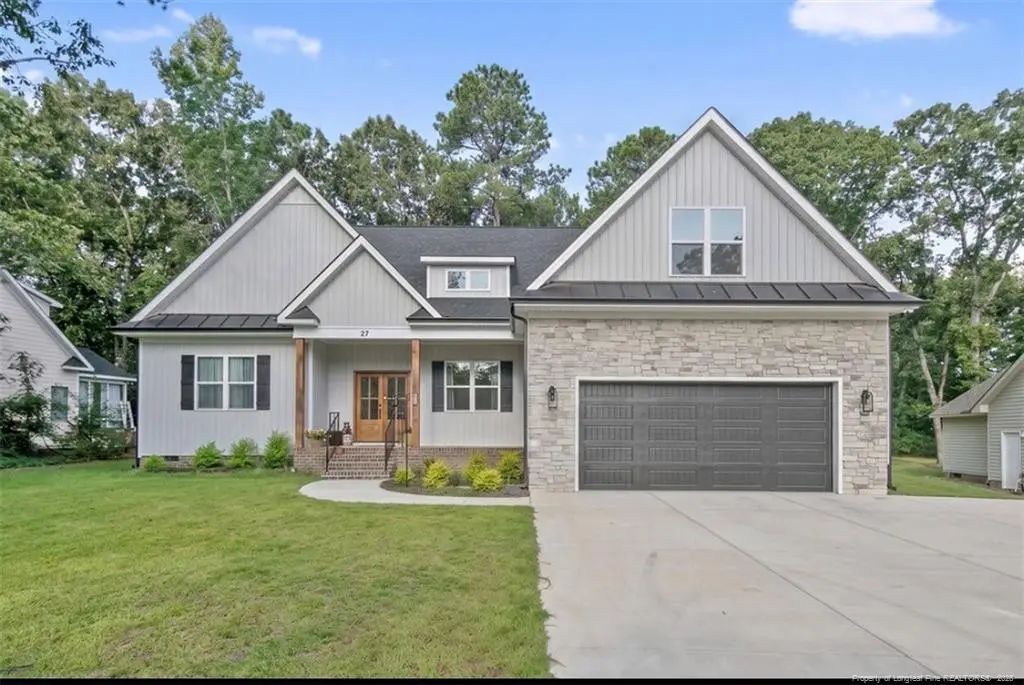 27 Lookout Point, Sanford
