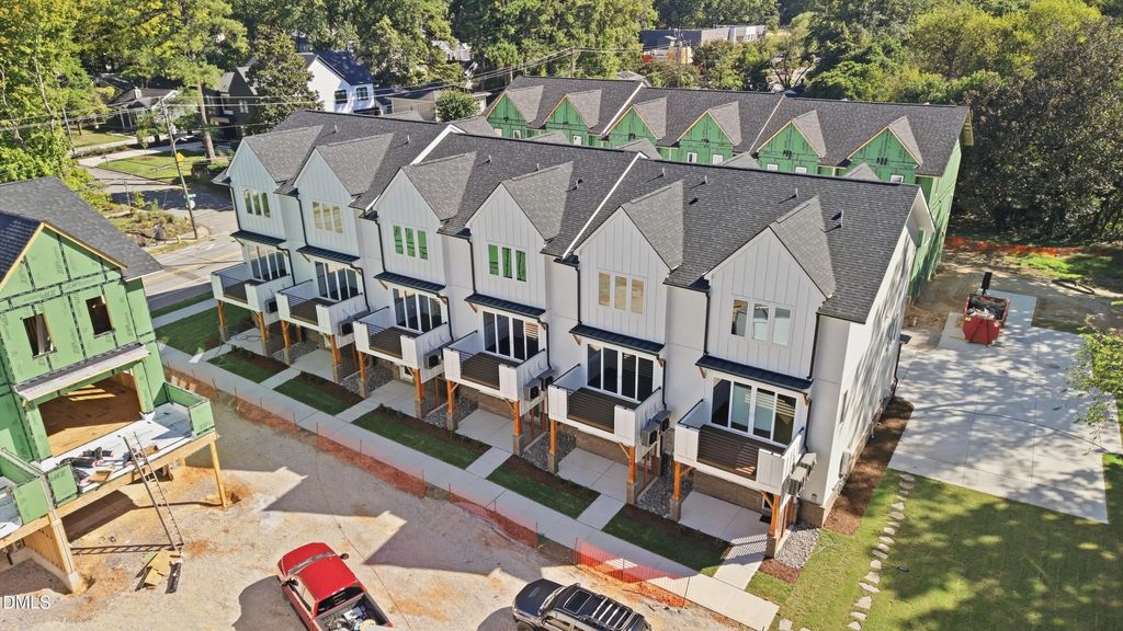 1201 Brookside Drive 104, Raleigh