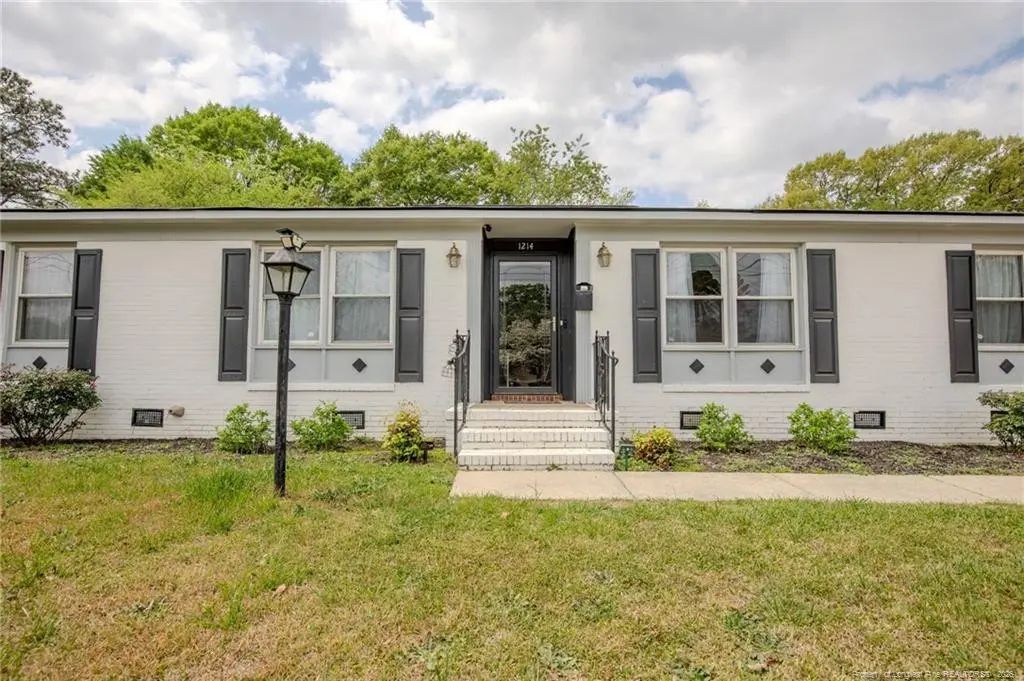 1214 Berkshire Road, Fayetteville