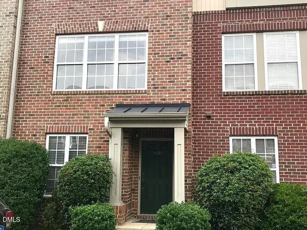 9820 Grettle Court, Raleigh
