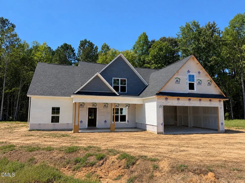 93 Bandelier Drive, Selma