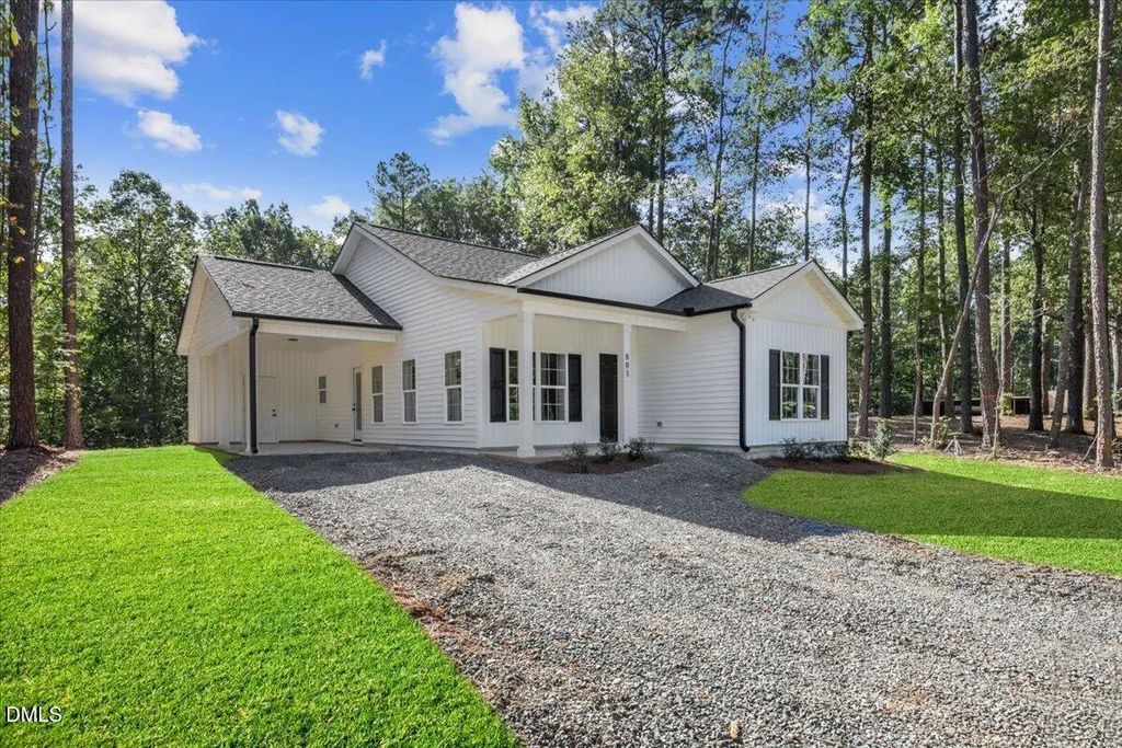 1261 Whitley Road, Middlesex