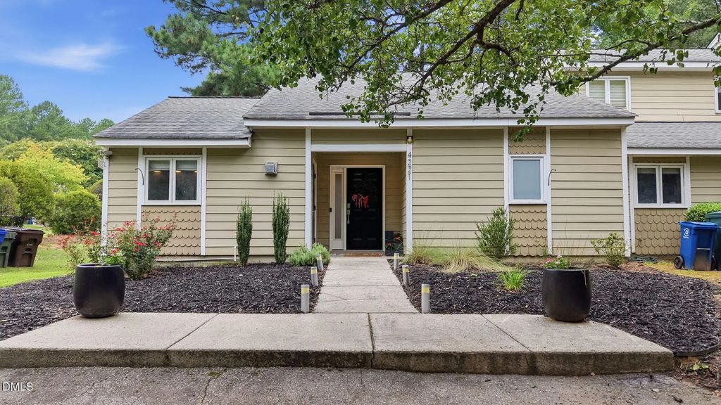 4221 Pin Oak Drive, Durham