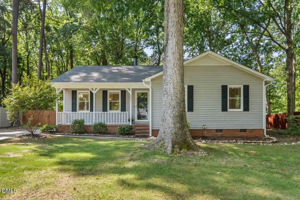 223 Trillingham Lane, Cary