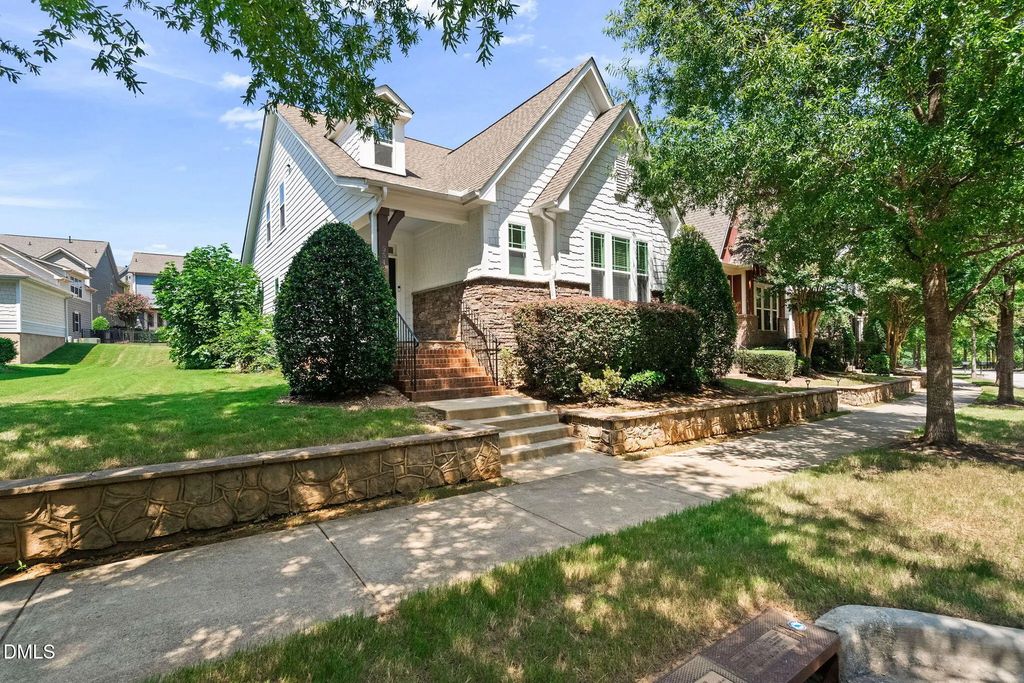5542 Wade Park Boulevard, Raleigh