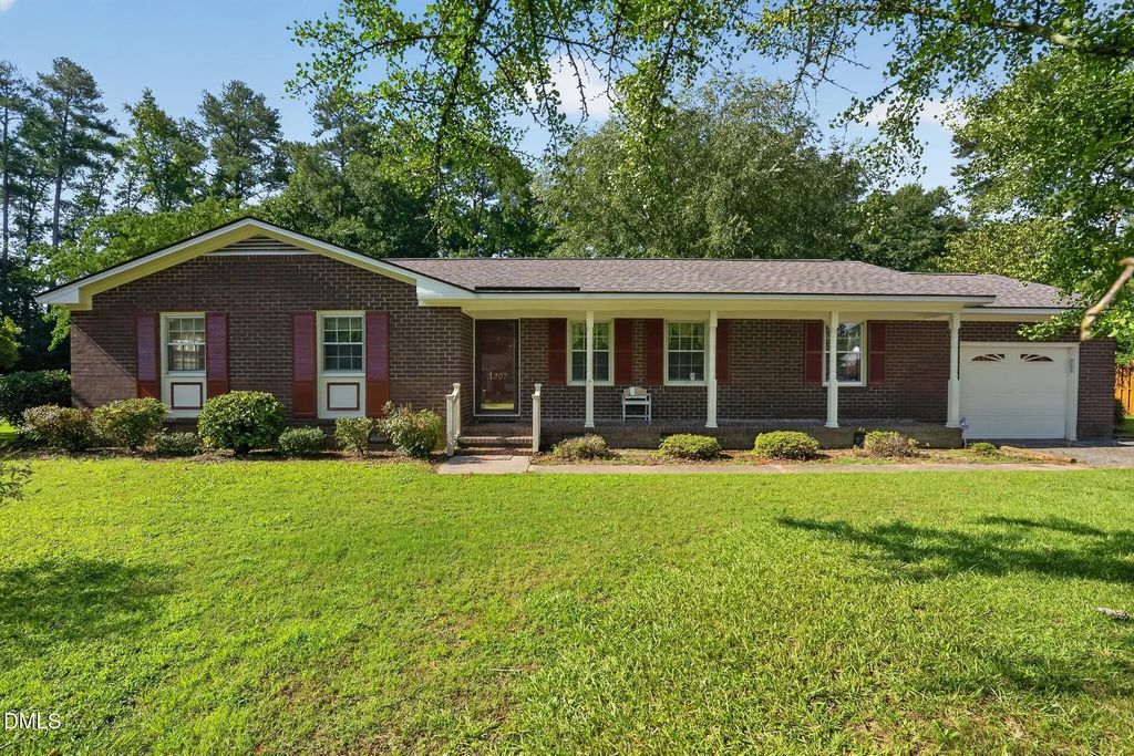 1307 Charles Drive, Laurinburg