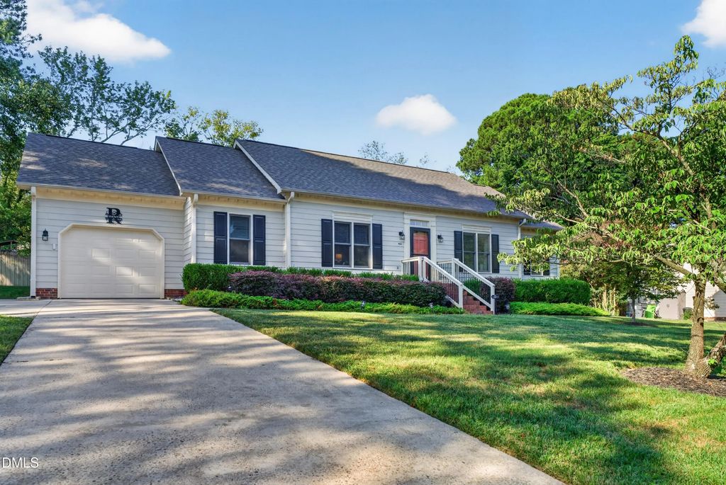 103 Pinewood Drive, Apex