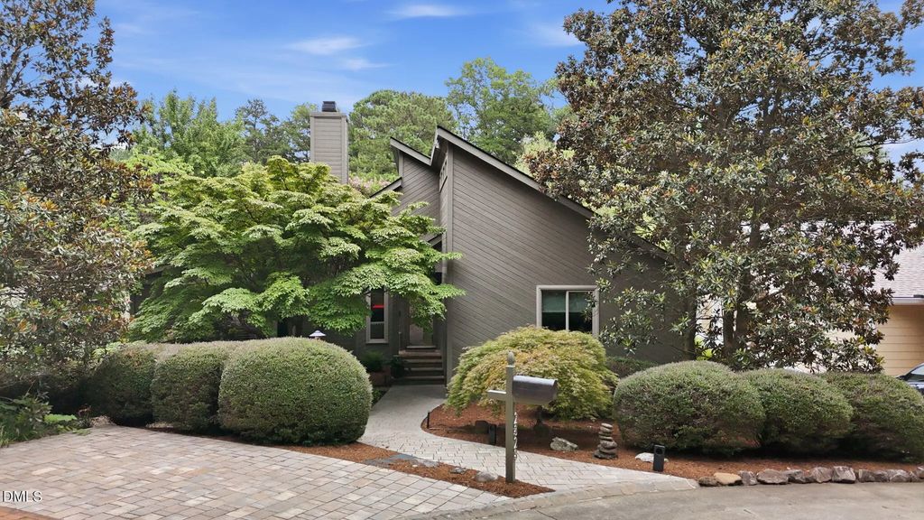 2828 Rue Sans Famille, Raleigh