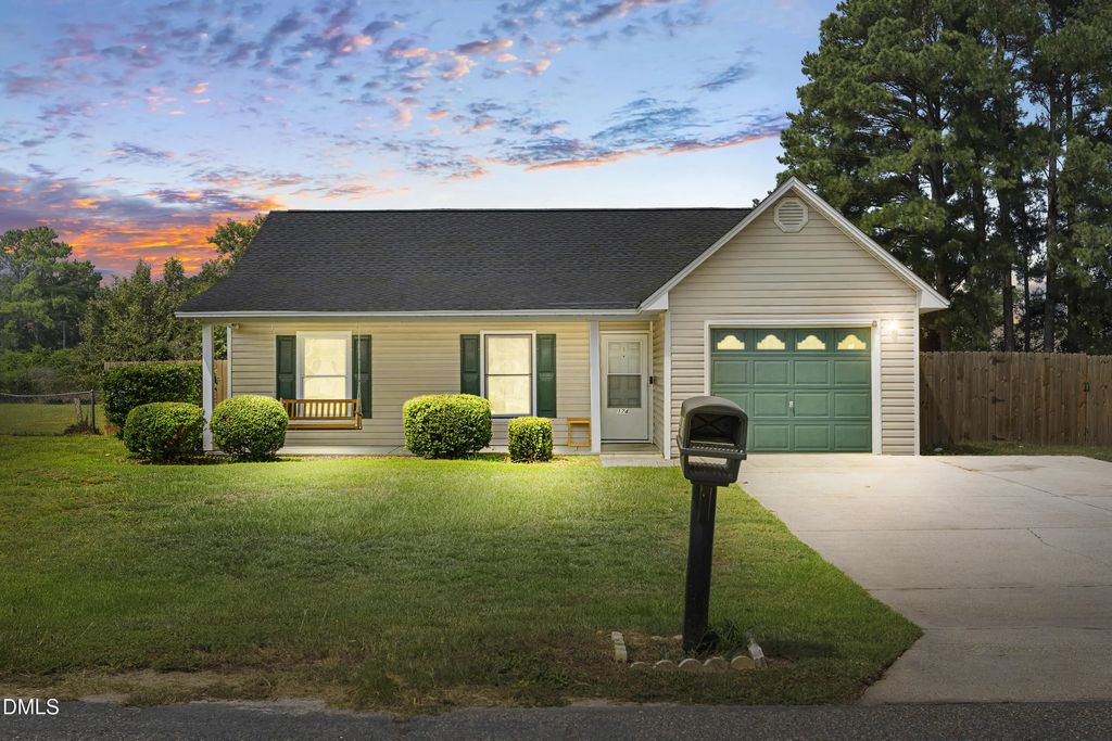 174 Eulon Loop, Raeford