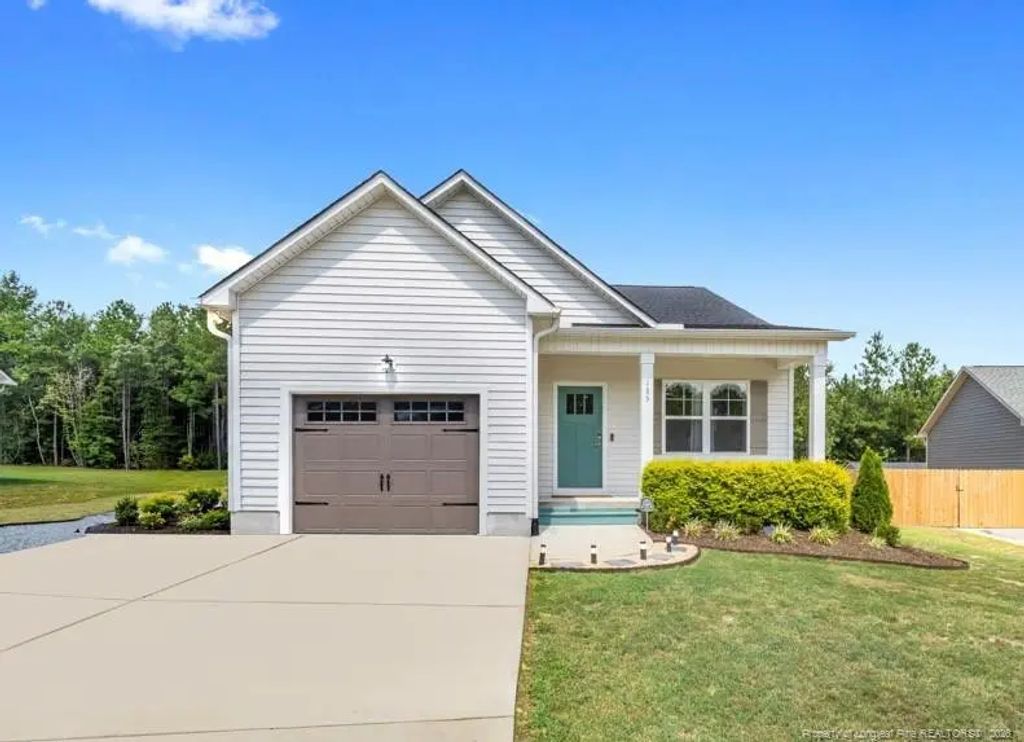 135 Harmony Trail, Broadway