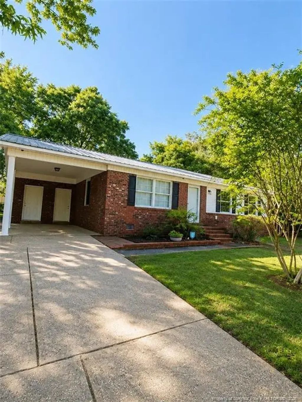 1930 Saint Paul Avenue, Fayetteville