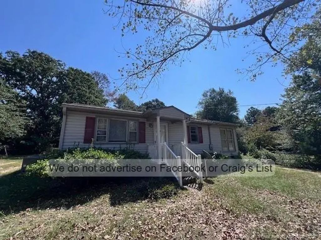 2817 Pine Springs Drive, Fayetteville