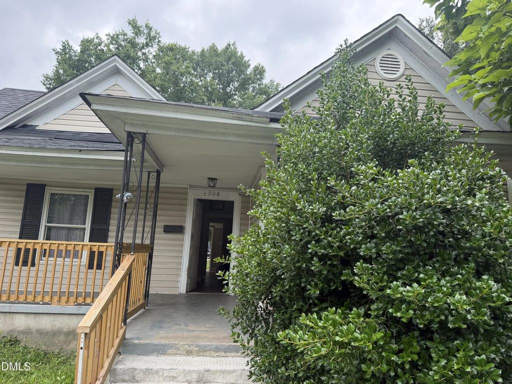 1908 Angier Avenue, Durham