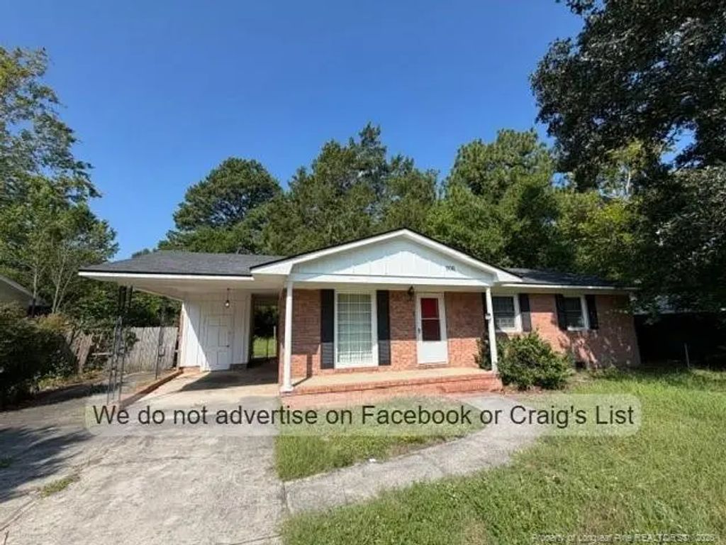 806 Hicks Avenue, Fayetteville