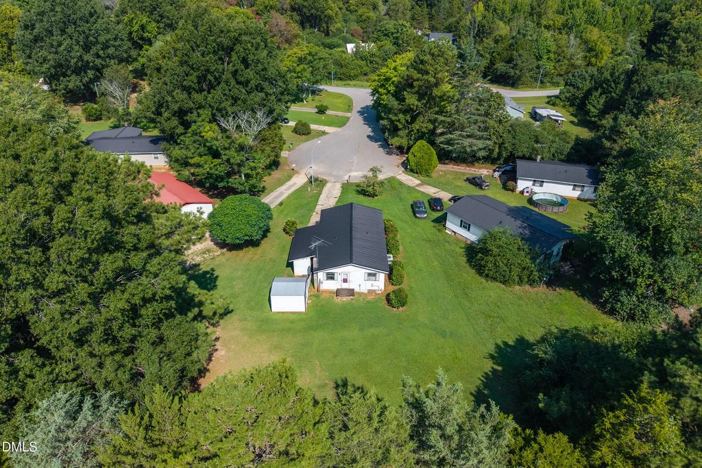 111 Brown Circle, Norlina
