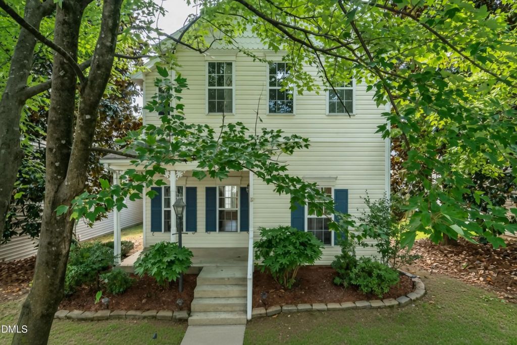 109 Danesway Drive, Holly Springs