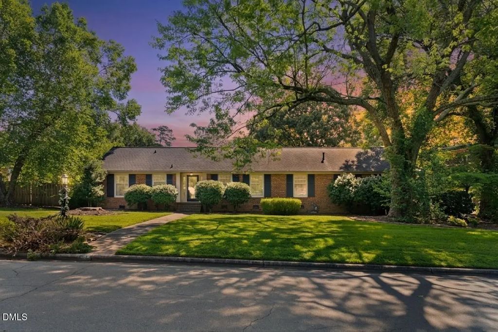 1228 Ridgecrest Avenue, Burlington
