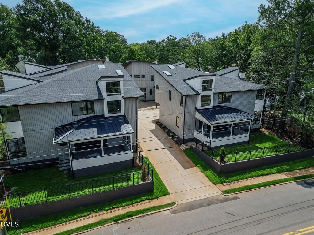 1806 Oberlin Road 101, Raleigh