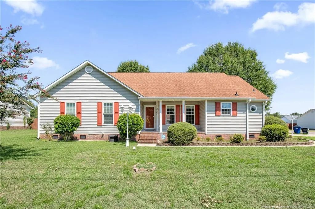 8137 Rockfish Road, Raeford
