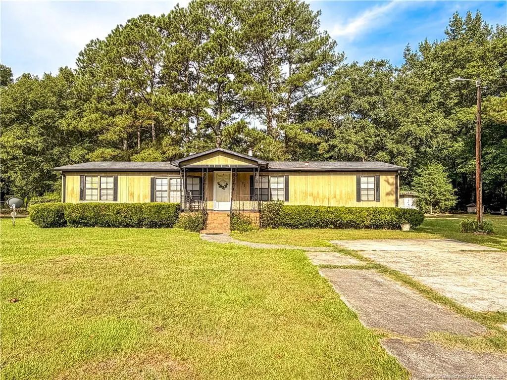 427 Lark Avenue, Lumberton