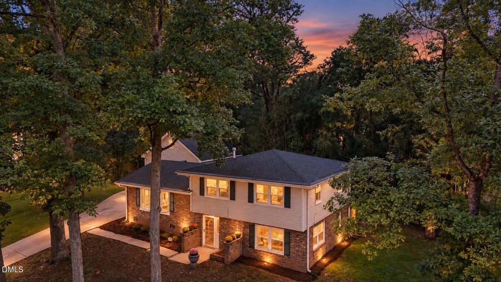 118 Radcliff Circle, Durham
