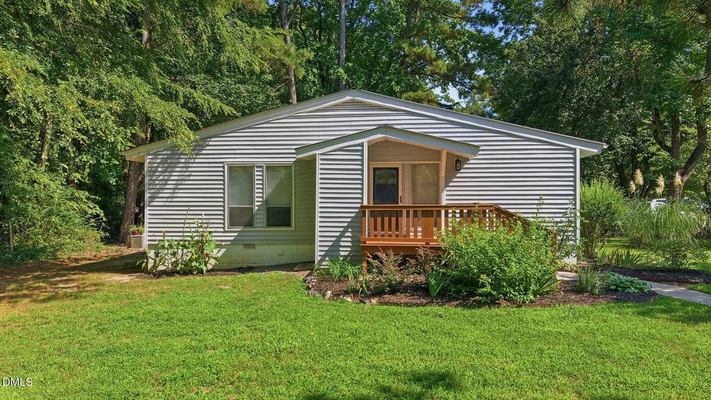 82 Mannsfield Crescent Way, Pittsboro