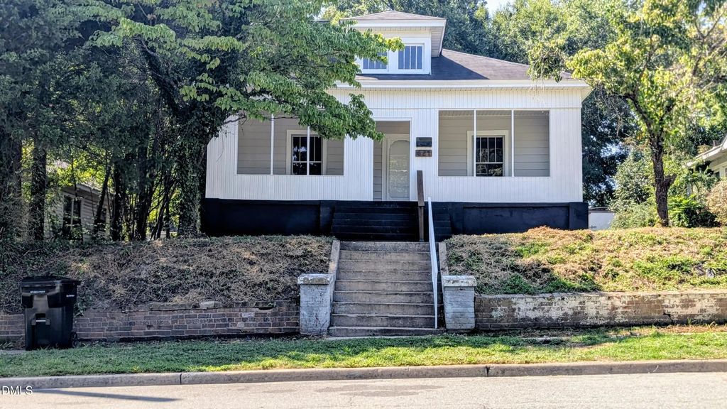 621 Harris Street, Burlington