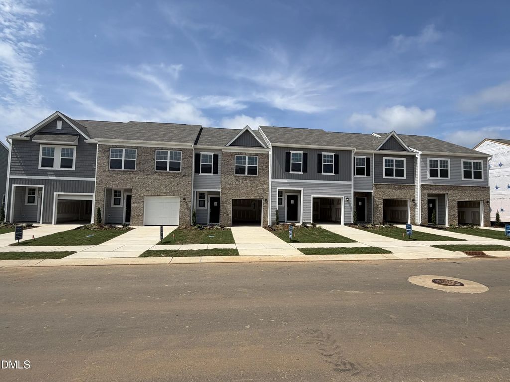 122 S Meyers Court, Clayton