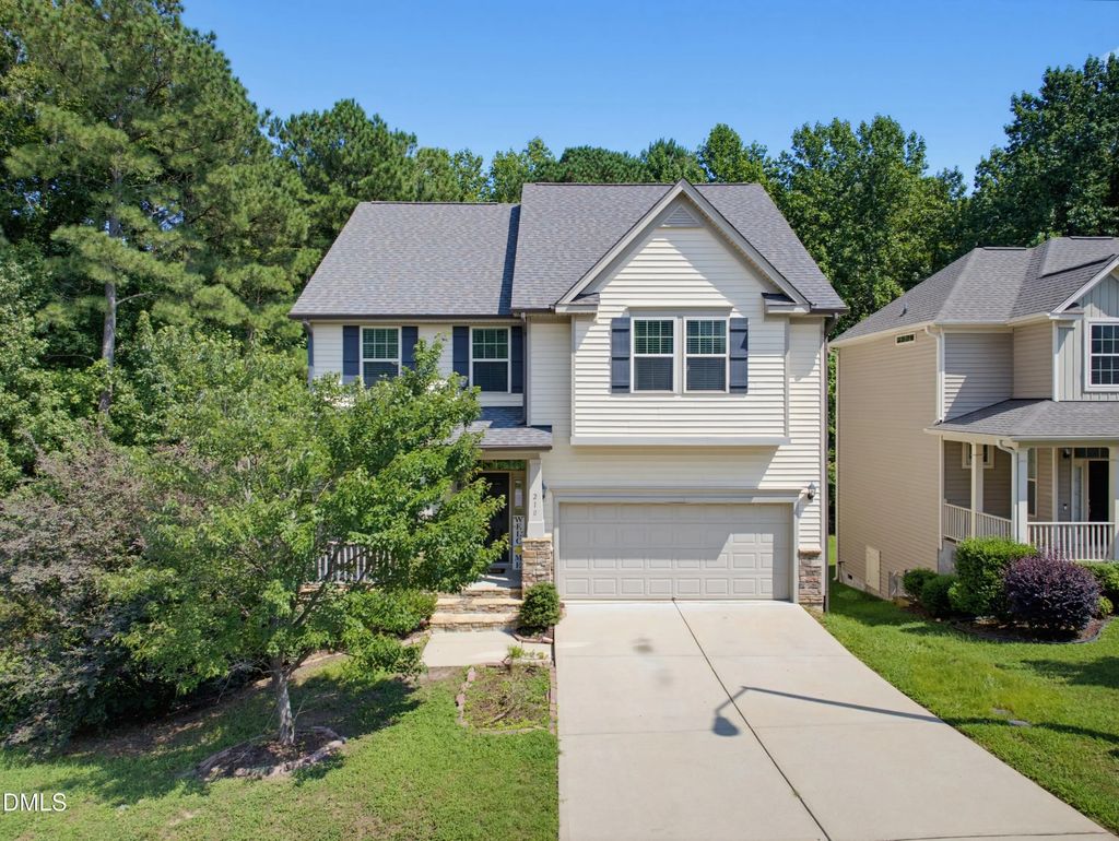 210 Davelyn Court, Garner