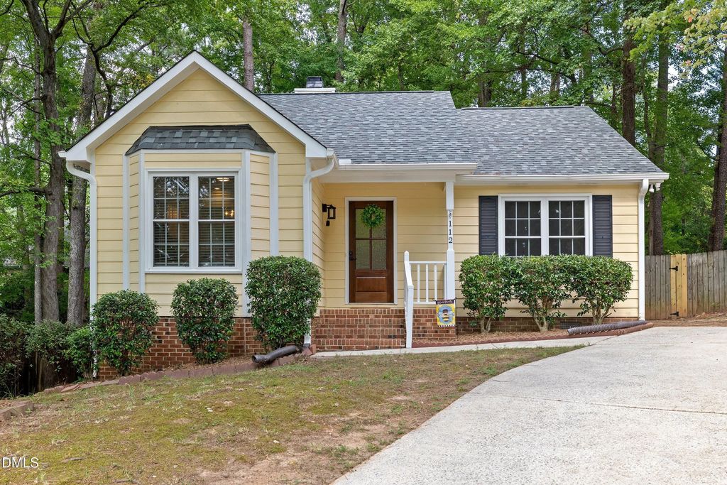 112 Marshfield Place, Cary