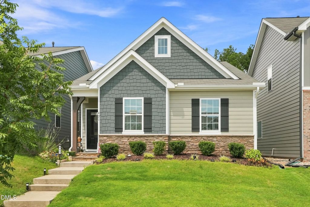 421 Haywood Glen Drive, Knightdale