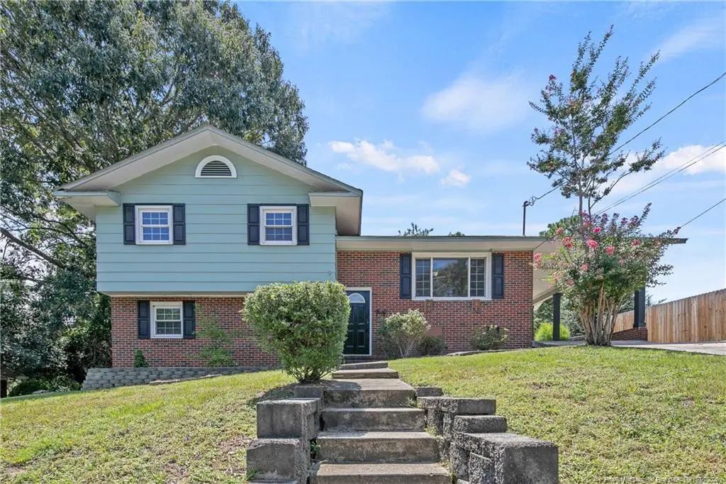1440 Marlborough Road, Fayetteville
