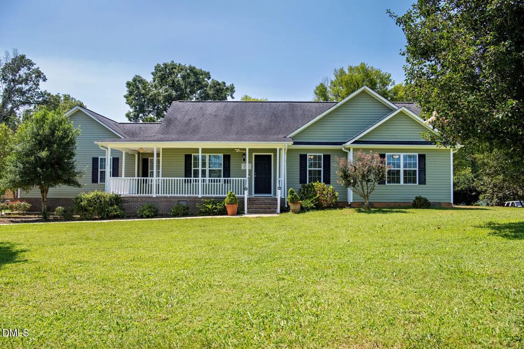 5235 Salem Woods Drive, Graham