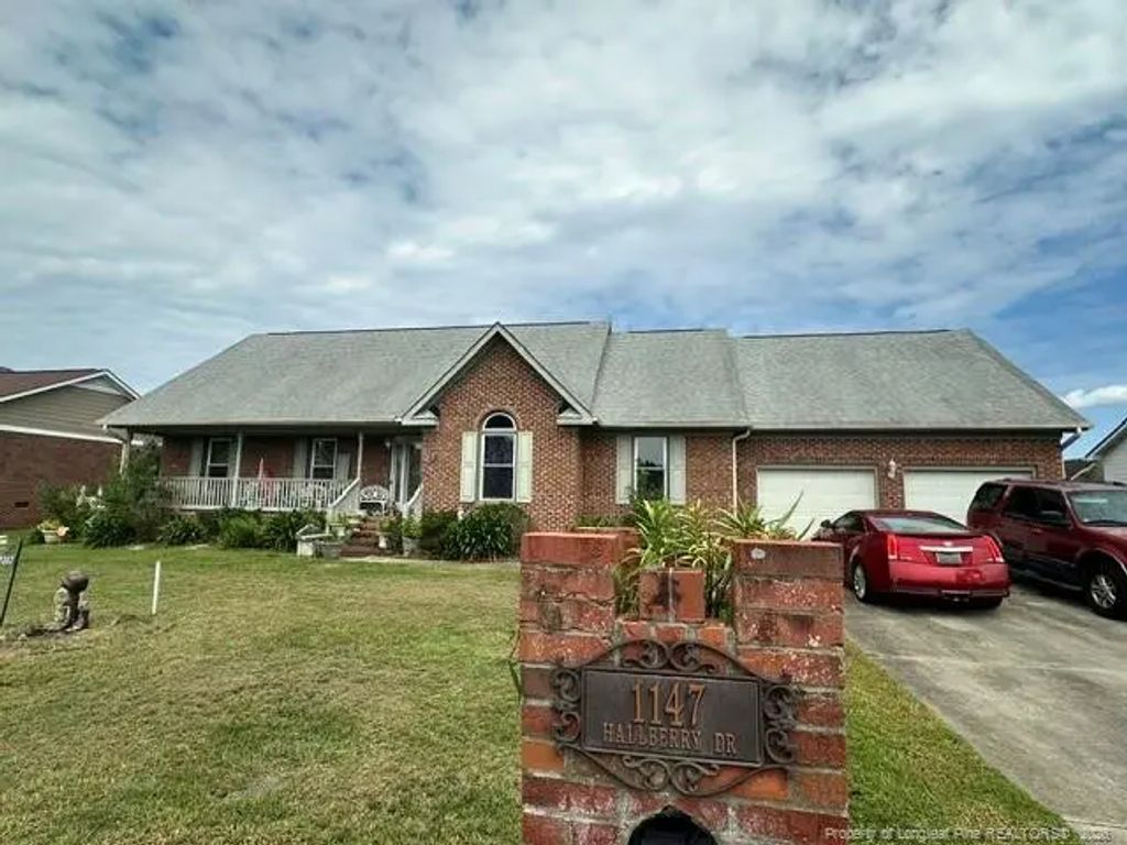 1147 Hallberry Drive, Fayetteville
