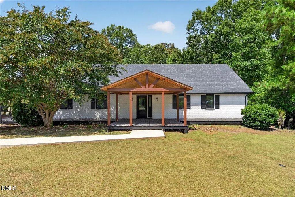 103 Landfall Court, Roanoke Rapids