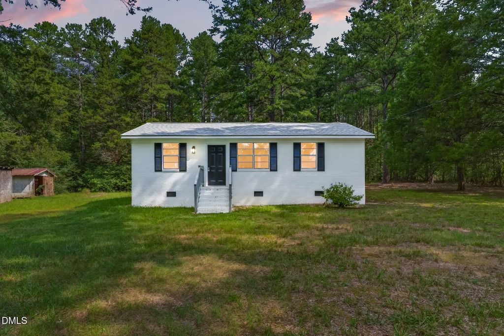 3629 Plantation Road, Bullock